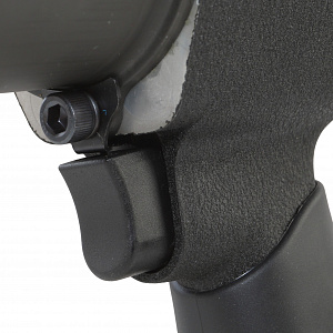 Licota PAW-04006RK2 Гайковерт пневматический ударный 1/2" 563 Нм (57 кГм) с головками 9-27 мм и аксессуарами, в кейсе