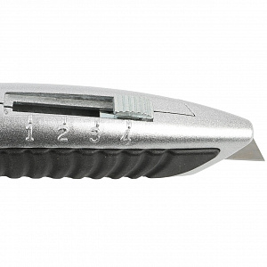 Licota AKD-10006 Нож малярный профессиональный