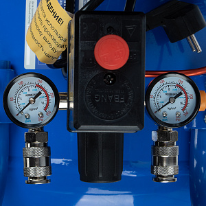 GARWIN INDUSTRIAL 840215-320-100 Компрессор поршневой с ременным приводом, 320 л/мин., 10 бар, ресивер 100 л., 1050 об/мин