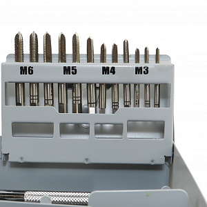 GARWIN INDUSTRIAL GM-TCS44 Набор метчиков и плашек М3 - 12, HSS, DIN352, 44 предмета