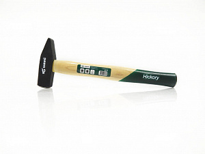 GARWIN PRO GHW-00800 Молоток слесарный с рукояткой из дерева гикори 800 г