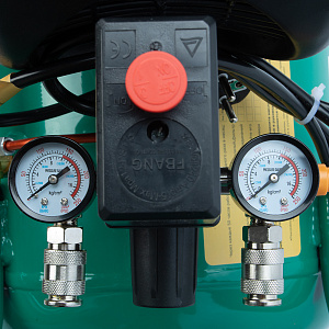 GARWIN PRO 840210-200-50 Компрессор поршневой 230 л/мин, 10 бар, ресивер 50 л, 2,5 л.с., 2850 об/мин