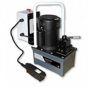 GARWIN INDUSTRIAL 811020-2-700-3-S Станция насосная гидравлическая с электроприводом для двухполостного инструмента 220В; 700 бар; 3 л; управление дистанц.