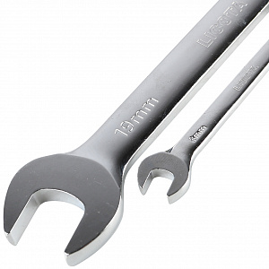 Licota ARW-12MK12 Набор ключей трещоточных комбинированных гибких 72 зуба 8-19 мм, 8 пр. на пластиковом держателе