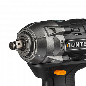 RUNTEC RT-IW750 Гайковерт ударный аккумуляторный RUNTEC PRO 1/2", 20В, 2*4Ач, 750Нм